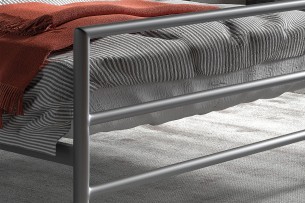 Lit 'Sandro' 140x200 avec sommier Gris